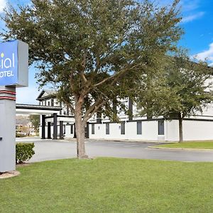 Sonesta Essential Savannah